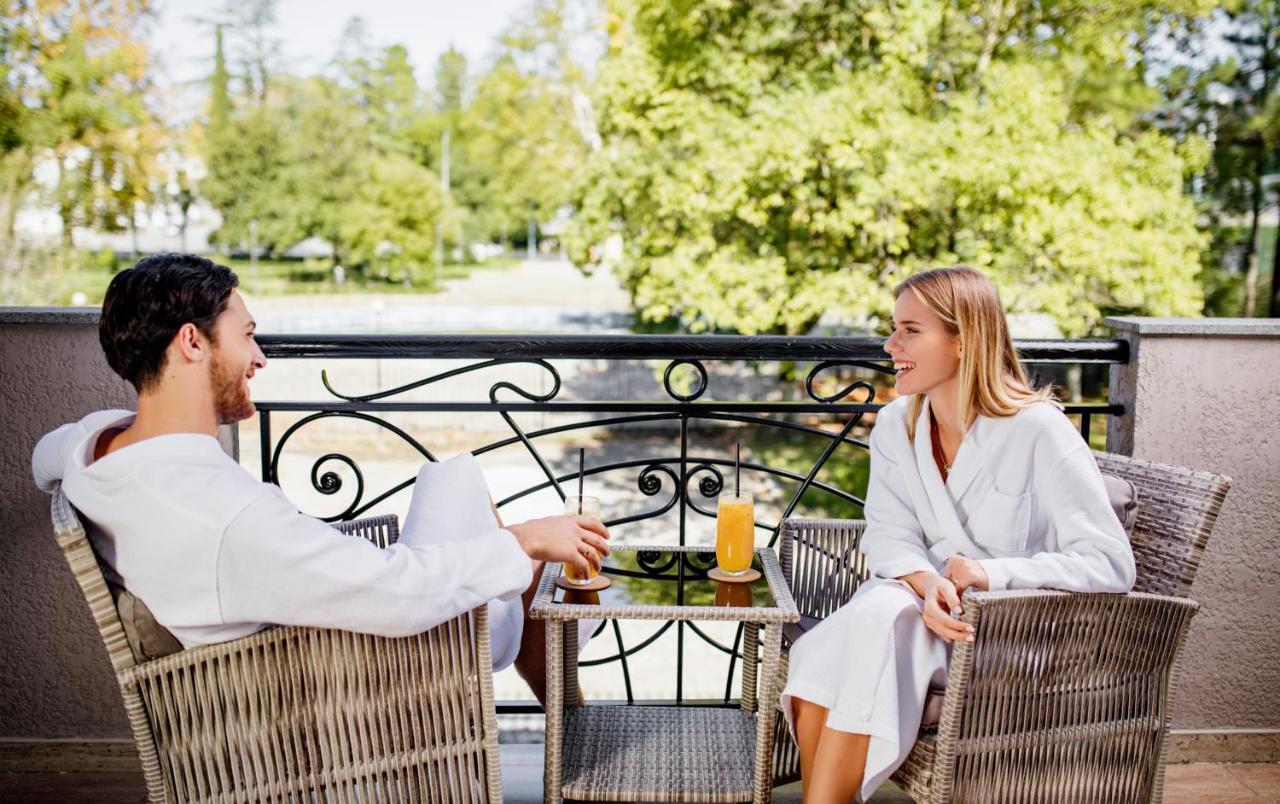 Park Hotel Tskaltubo - Balneo Resort Екстериор снимка